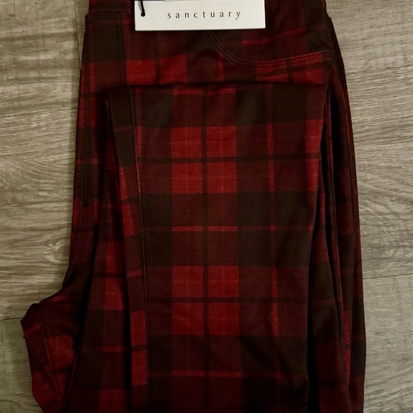 NWT Y2K 90’s Vibe Sanctuary Red and Black Plaid Cropped Pants ~ SZ: M - Picture 6 of 9